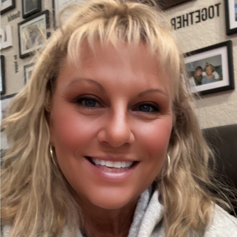 Meet your Posher, Ellie